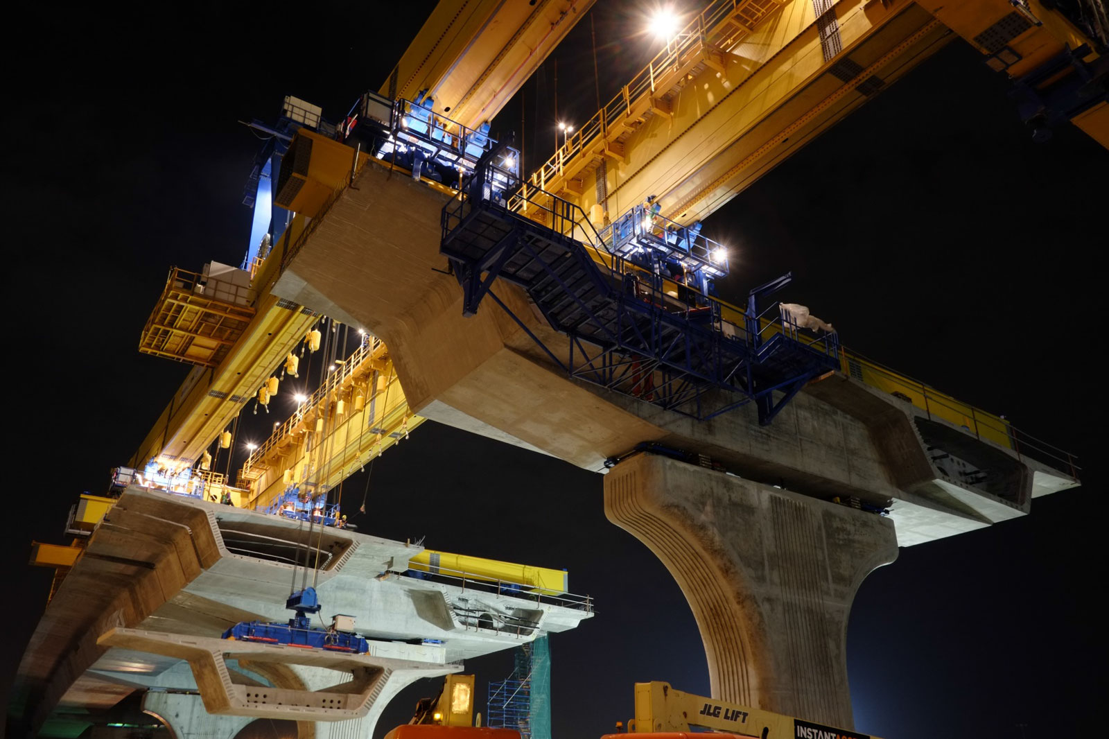 segmental bridge crane