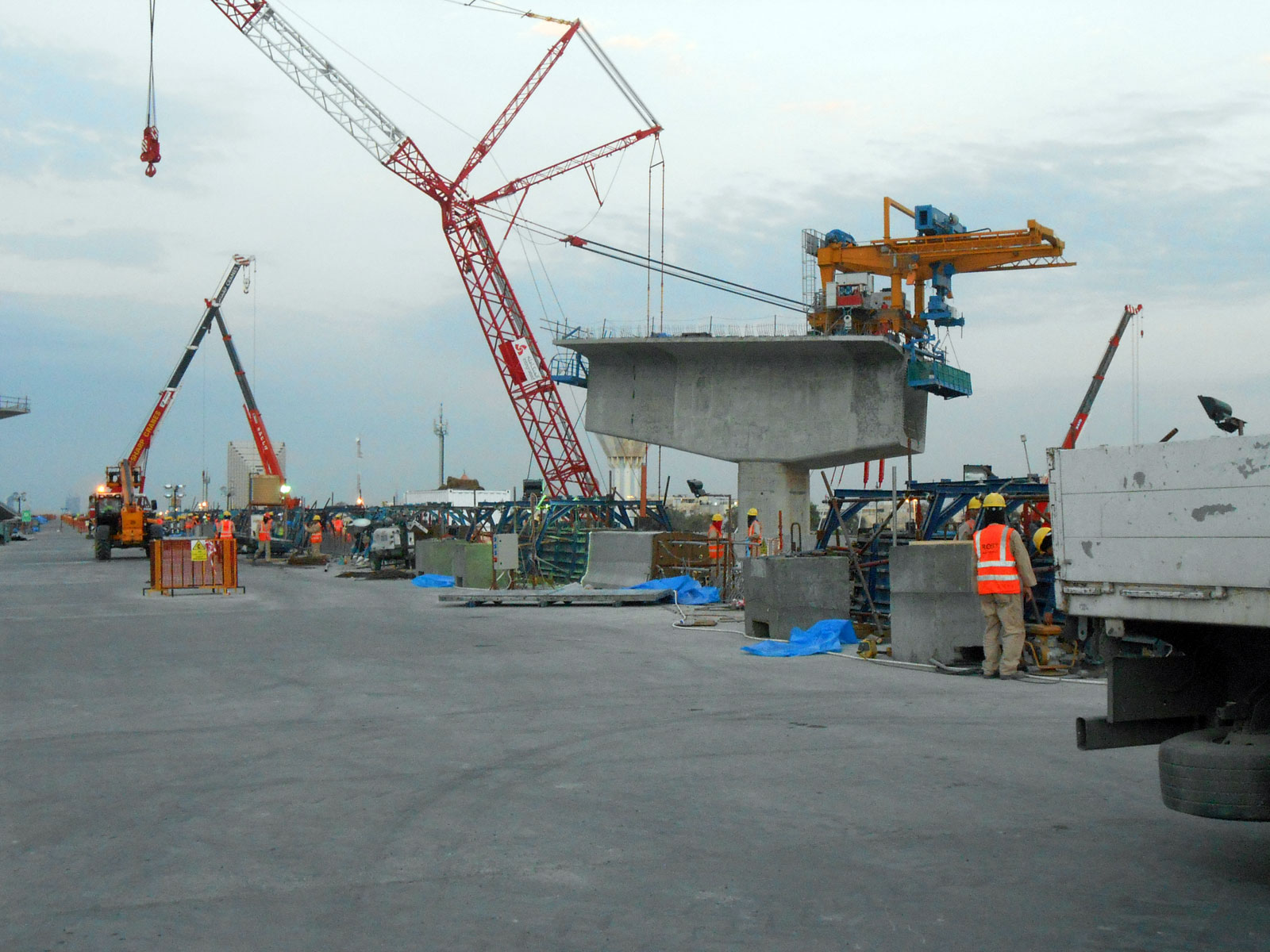 bridge construction crane